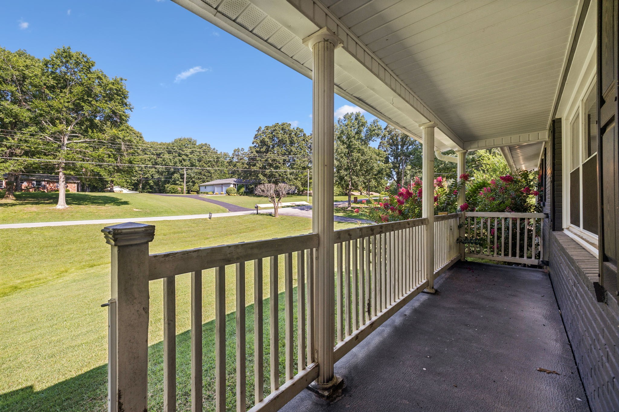 129 Dylark Dr