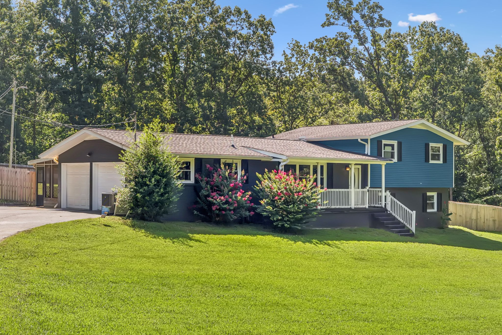 129 Dylark Dr