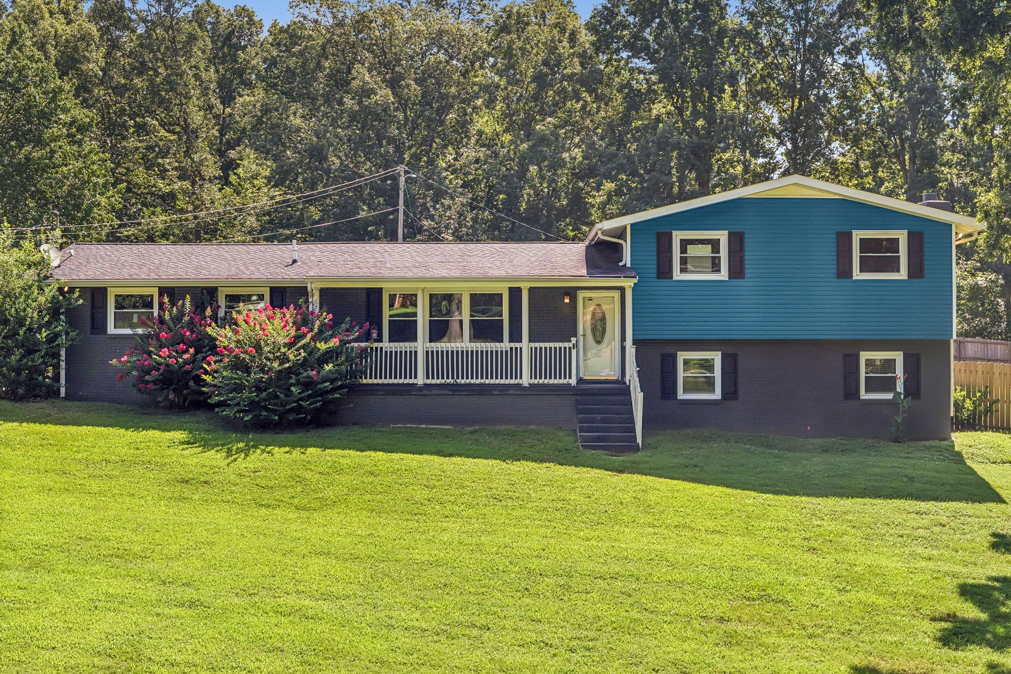 129 Dylark Dr