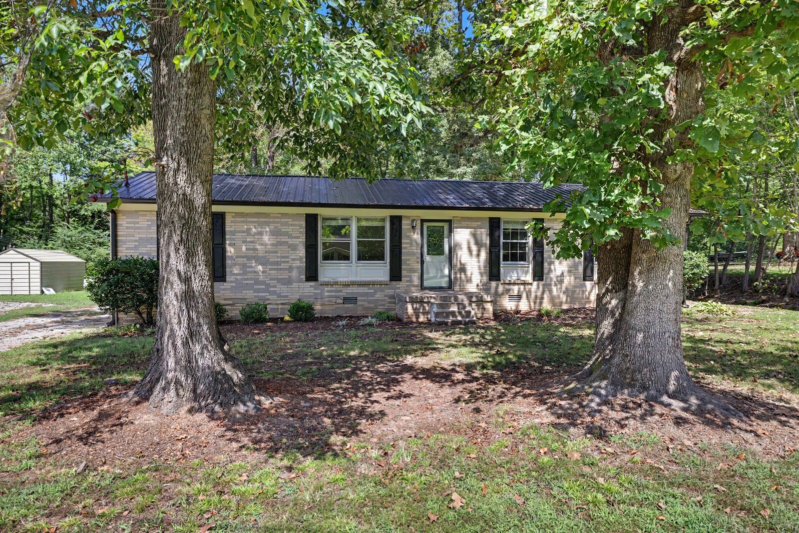 761 Cherokee Dr