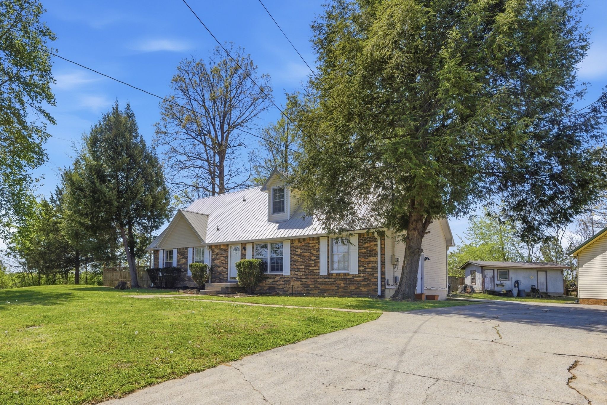 800 R S Bradley Blvd