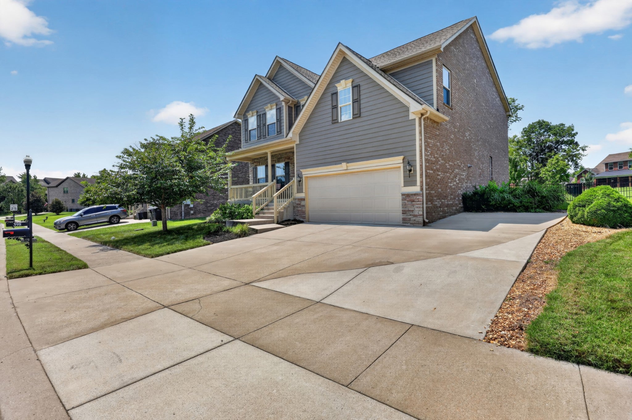 398 Goodman Dr
