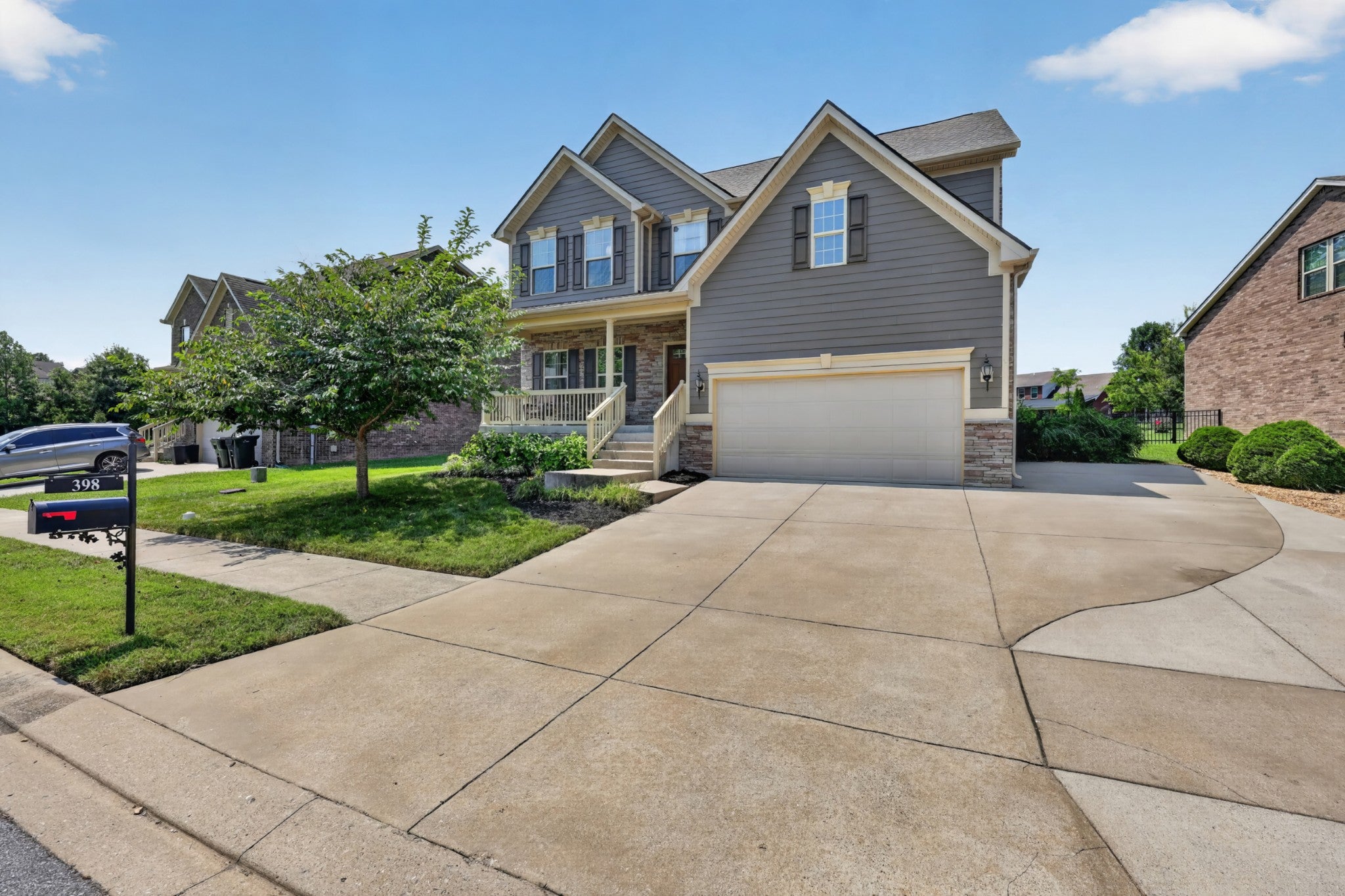 398 Goodman Dr