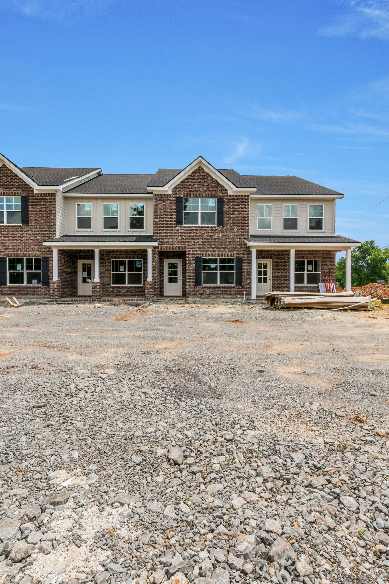 1315 Bradyville Pike 1