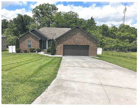 300 Shelby Cir Shelbyville TN 37160