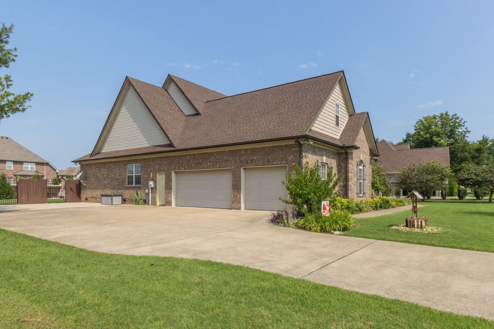 124 Hayfield Ct
