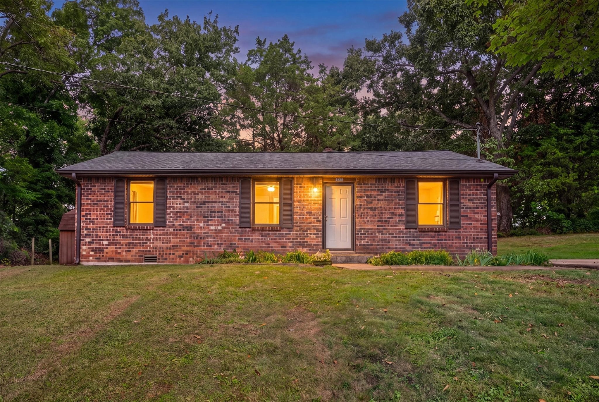 1325 Courtney Dr