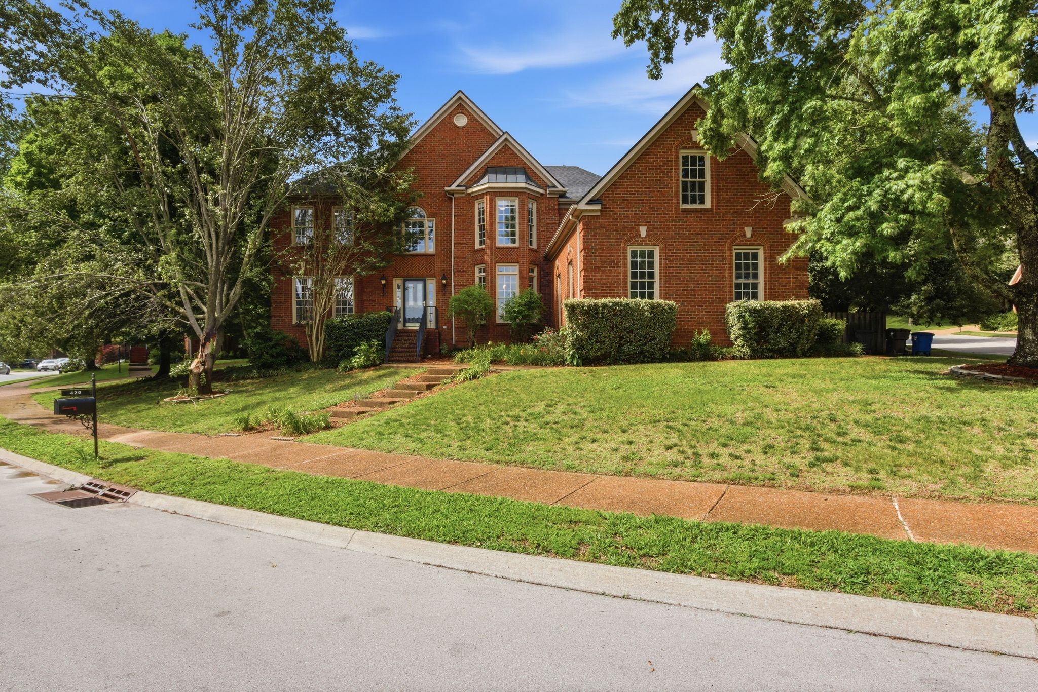 420 Chamberlain Park Ln