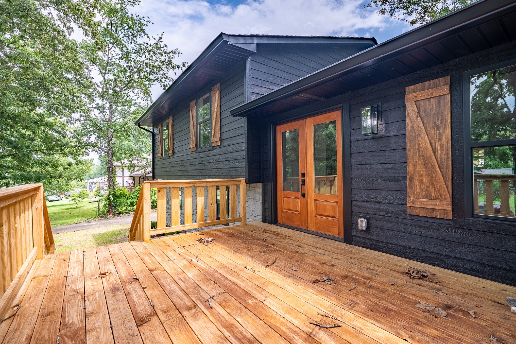 1615 Deer Hollow Dr