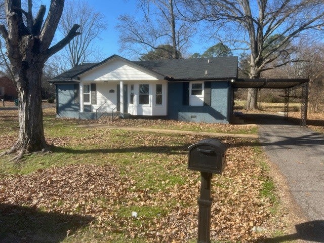 3.0-bed rental at 26 Asbury Ln