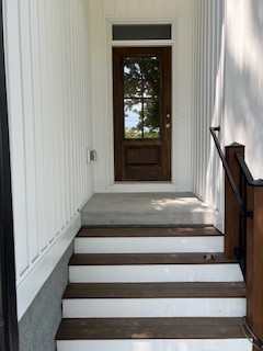 244 High Street East
