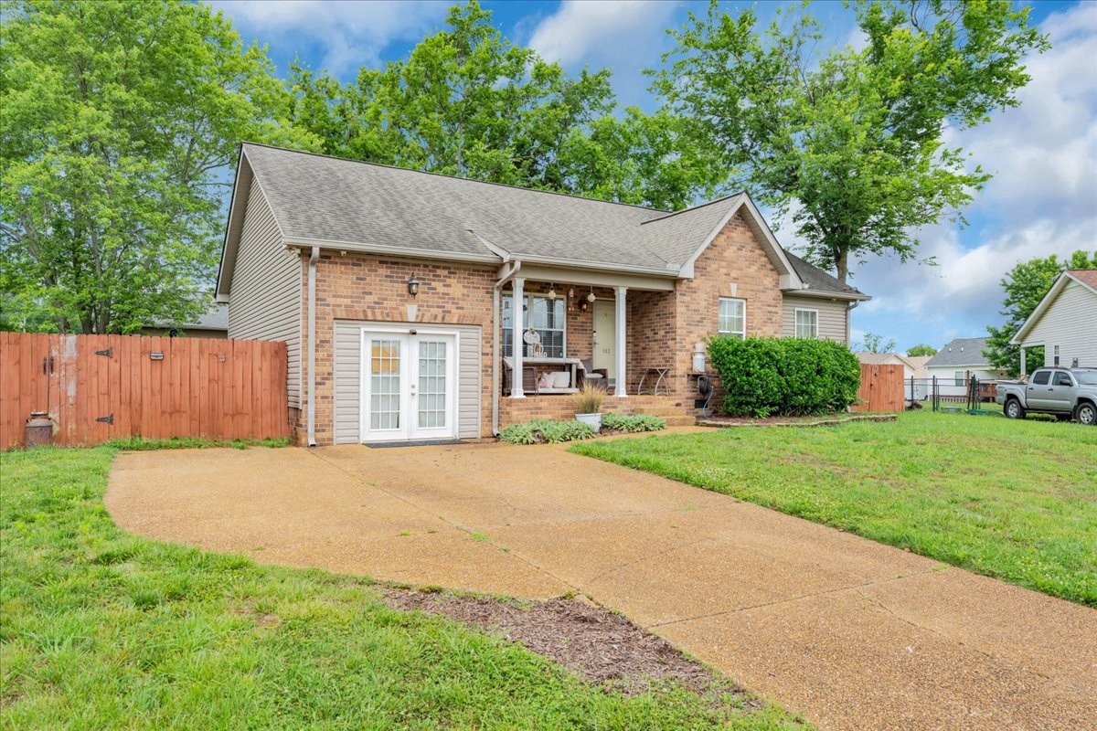 102 Atwood Ct