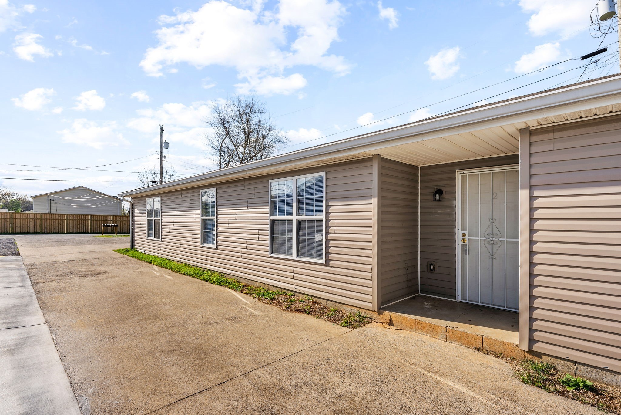 209 Lexington Dr