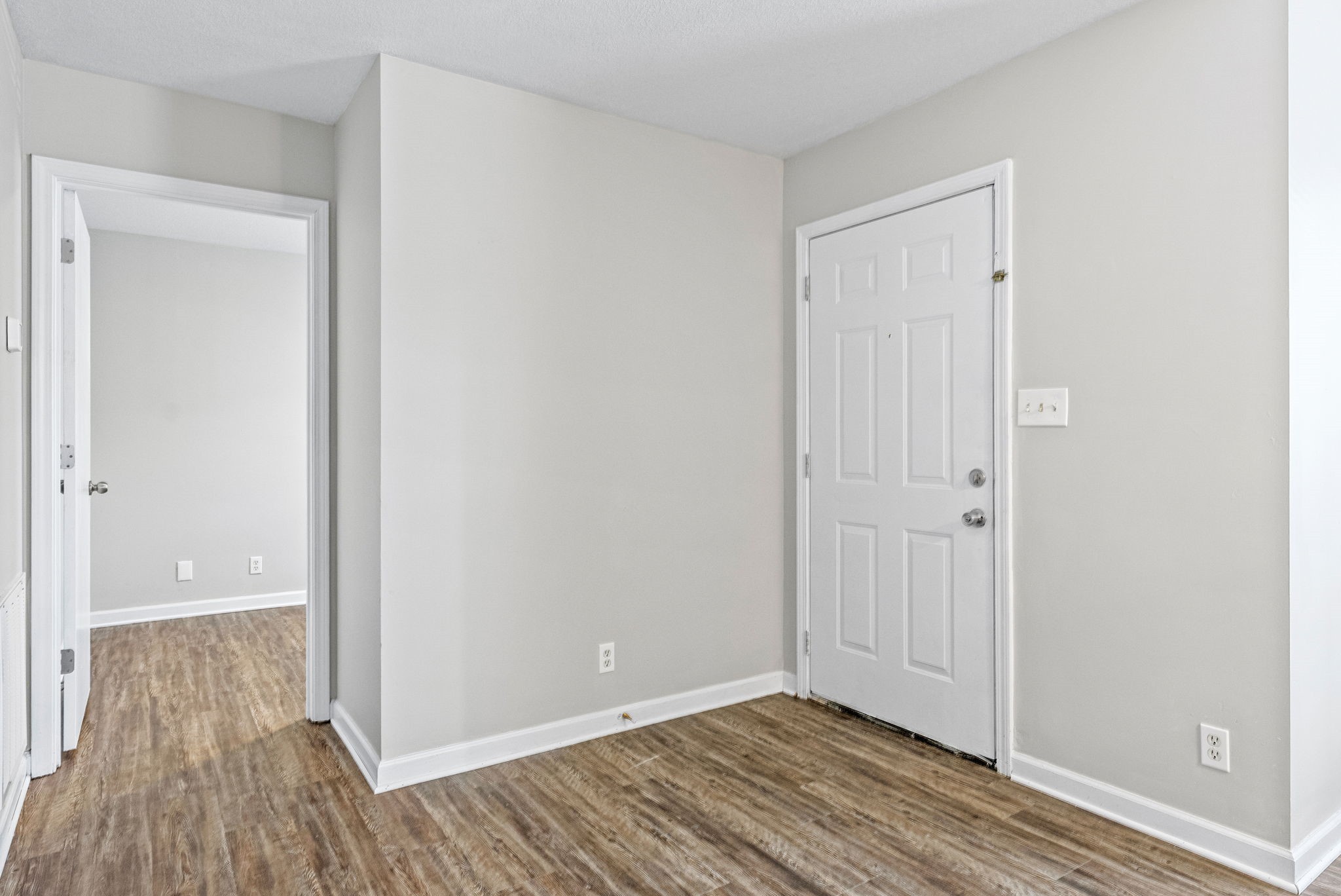 209 Lexington Dr