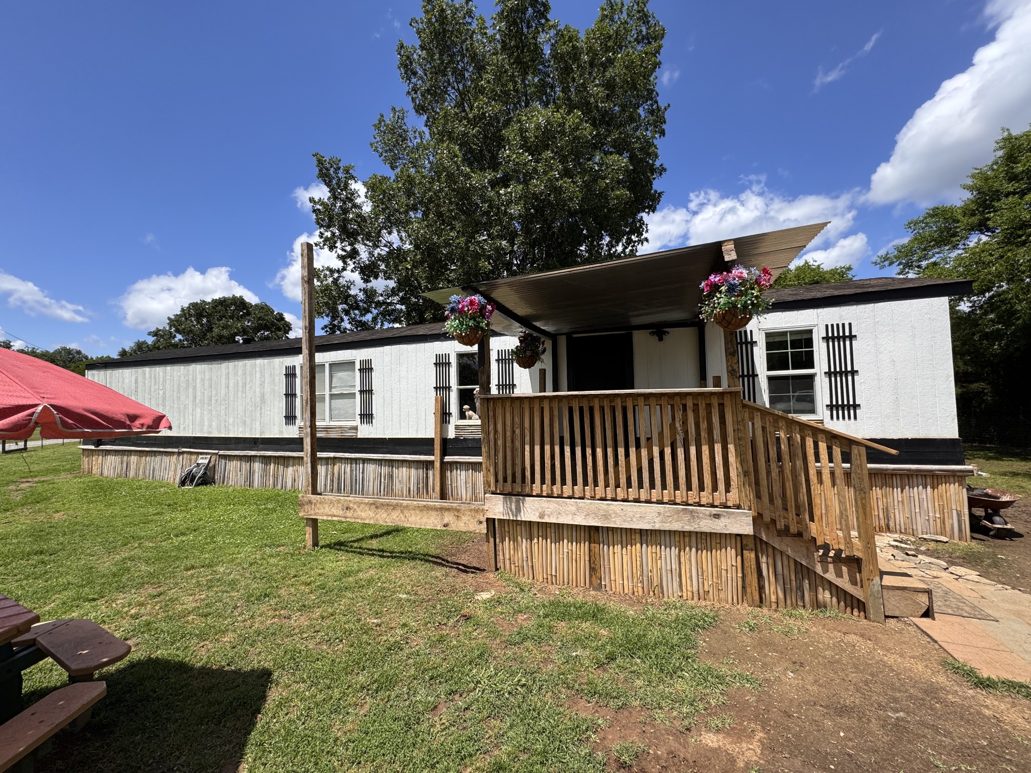 3002 Sims Rd