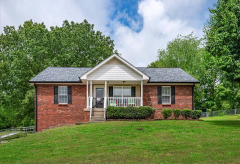Photo of 1934 Roscoe Dr, Clarksville, TN 37042 (MLS # 3224691)