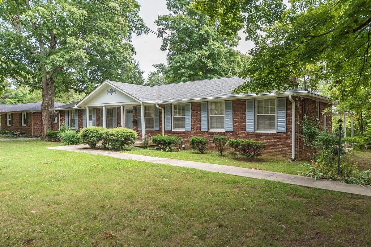 114 Dorris Dr