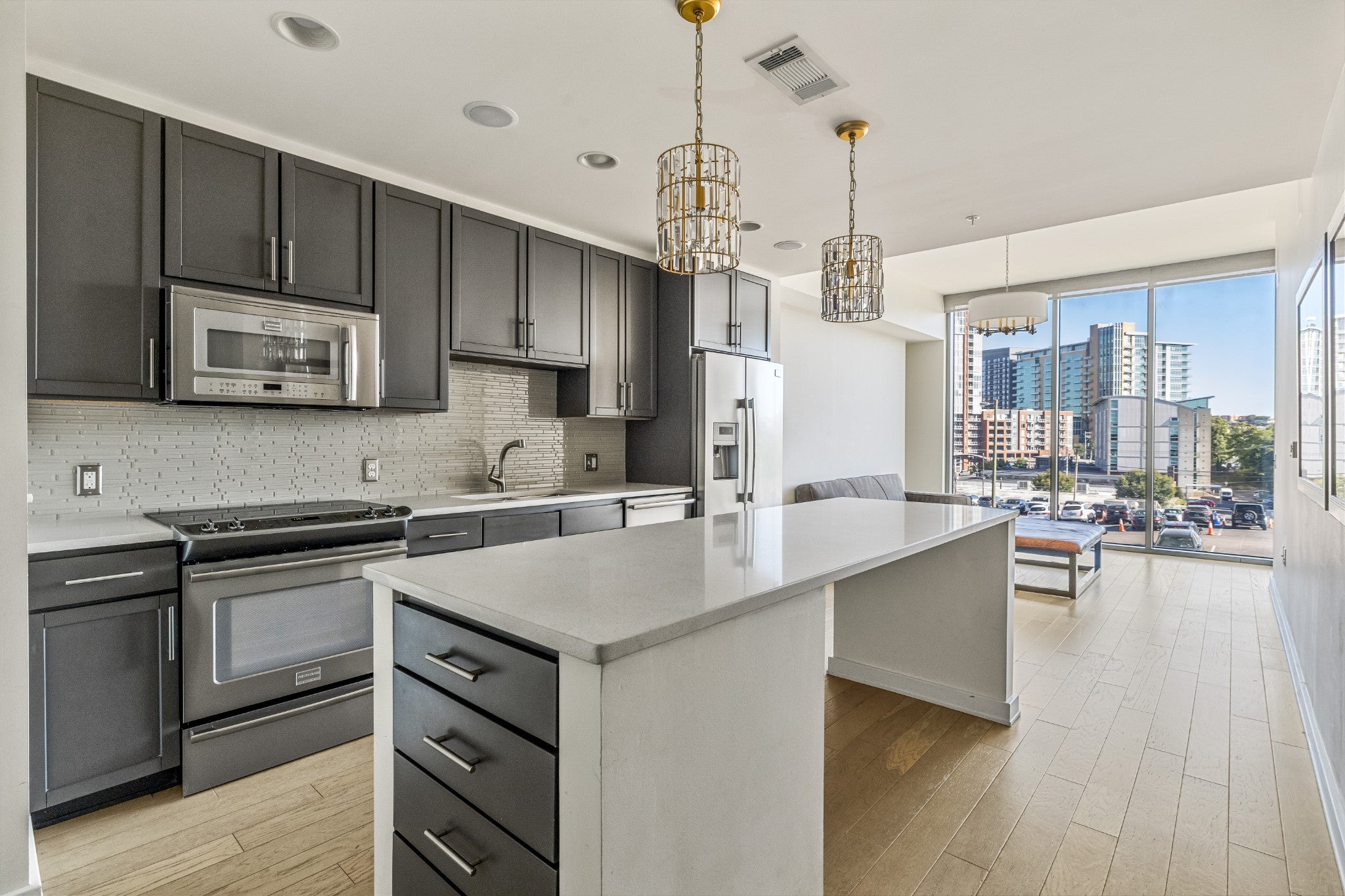 1212 Laurel St 306