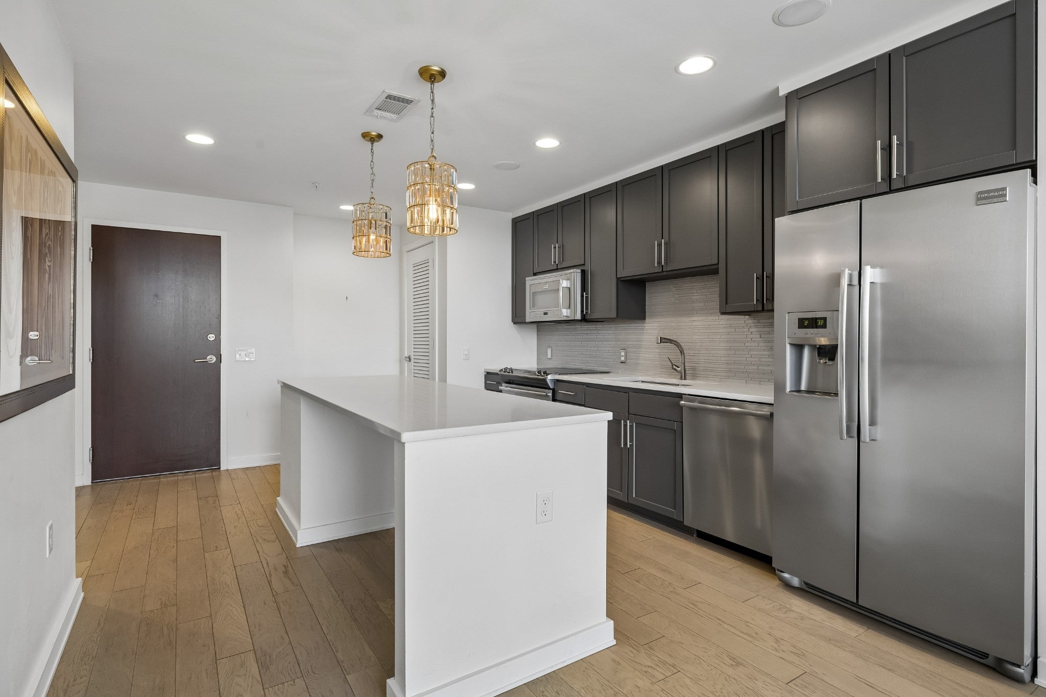 1212 Laurel St 306