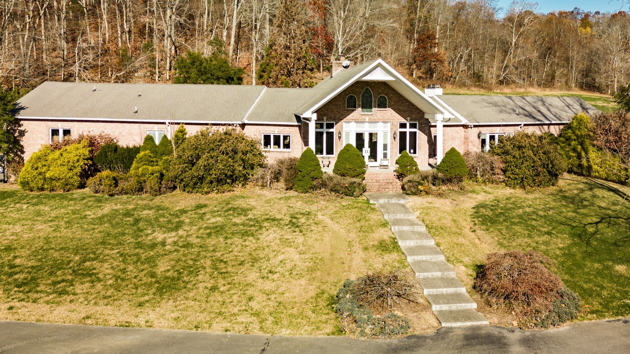 395 Allen Rd
