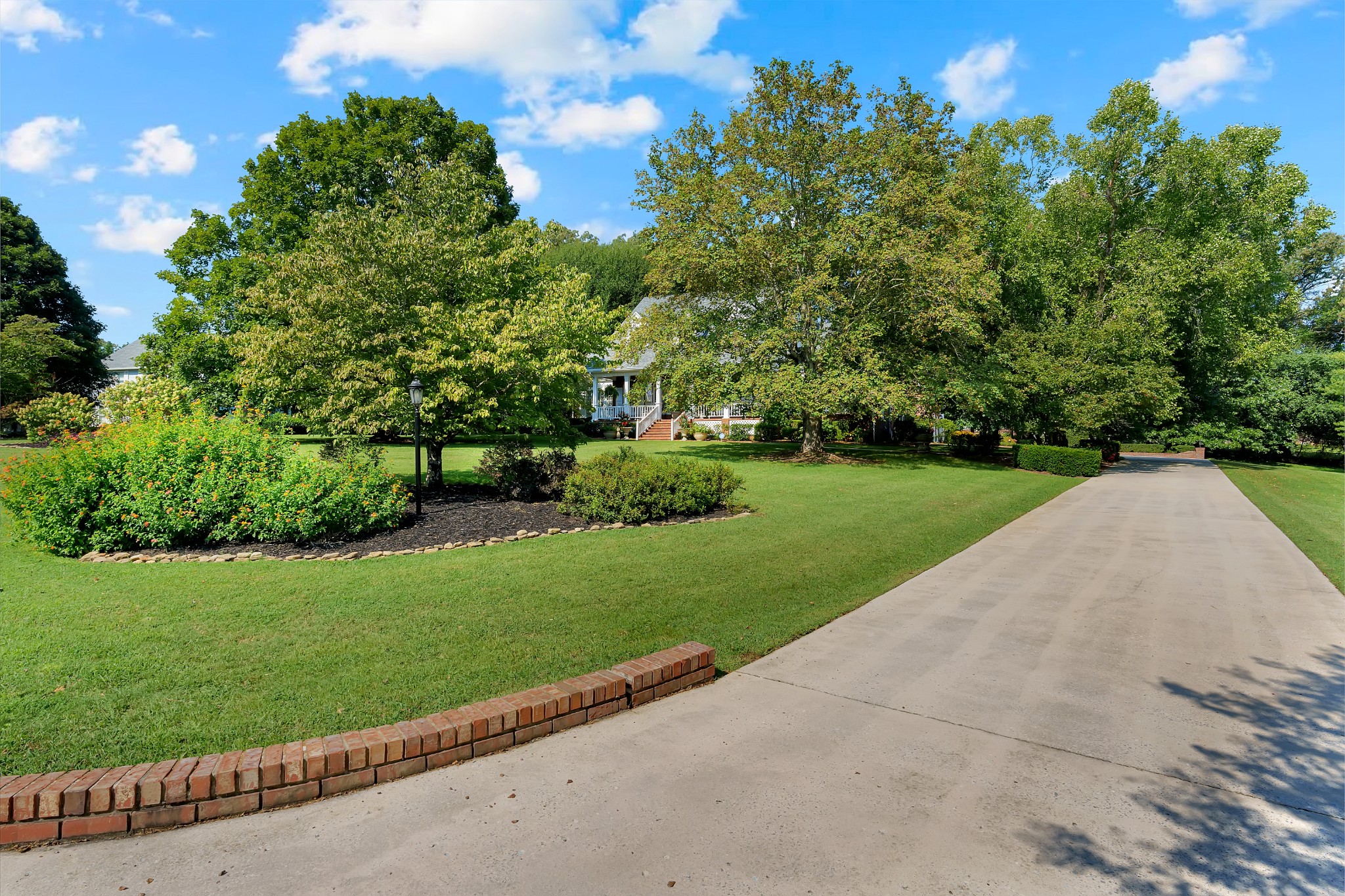 630 Shadowbrook Rd