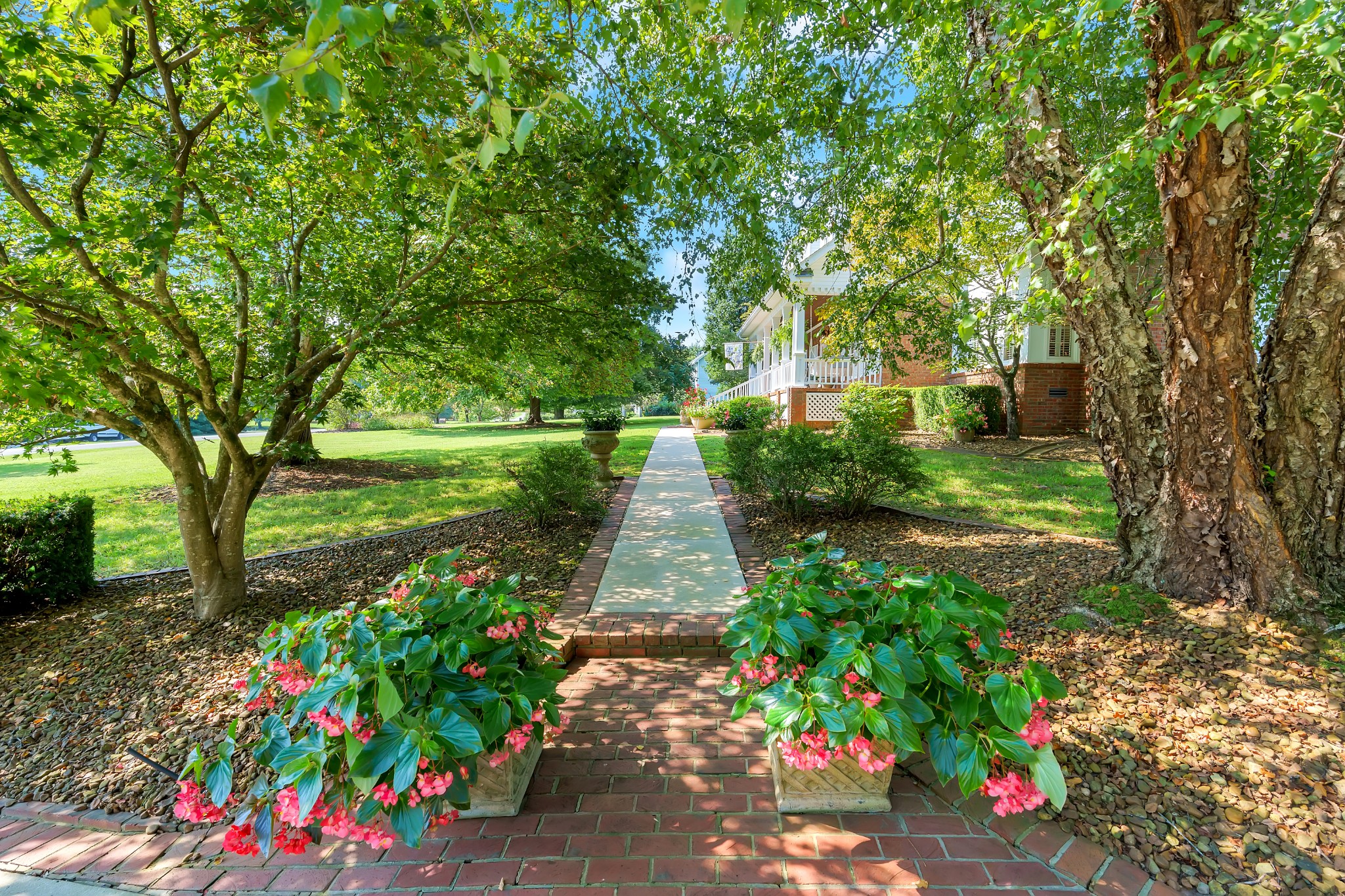 630 Shadowbrook Rd
