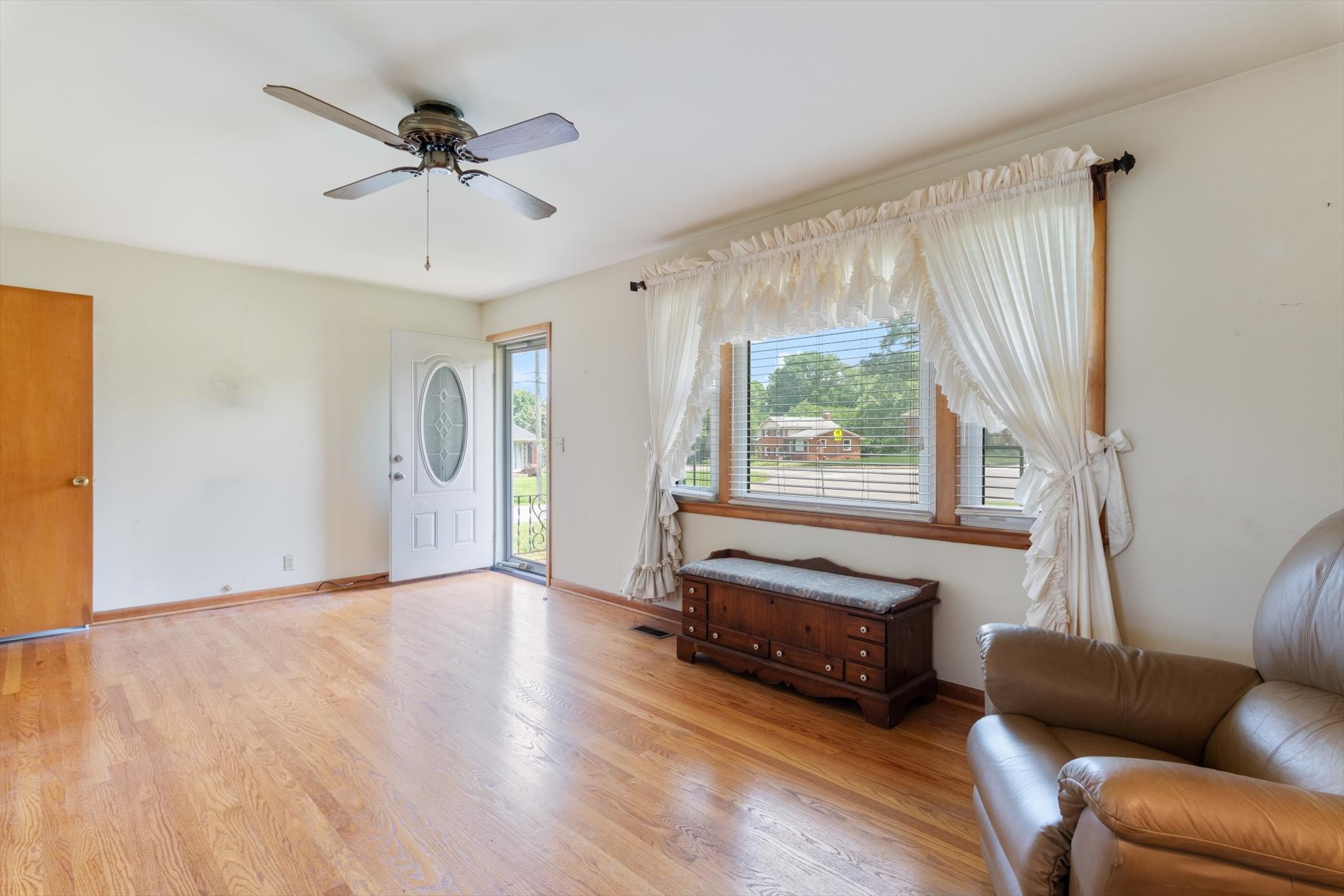 461 Annex Ave