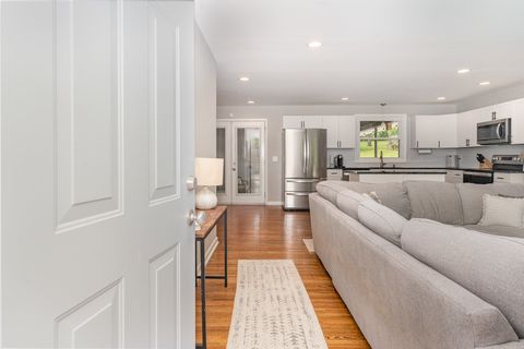 109 La Sabre Hendersonville TN 37075