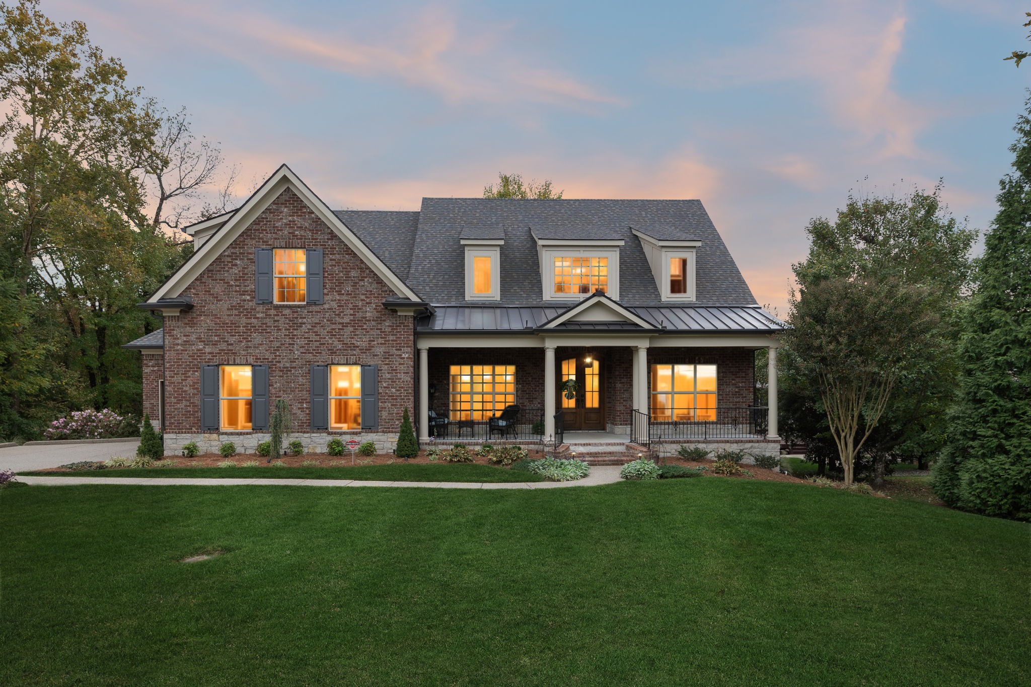 1415 Orchard Hill Ln