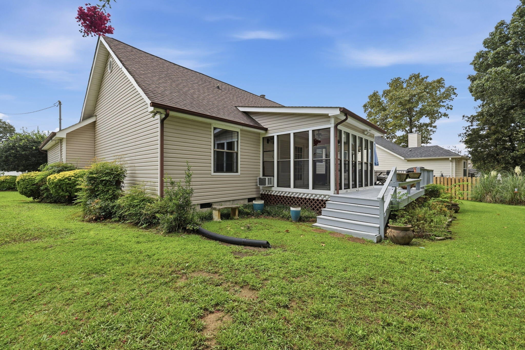 2411 Charleston Square