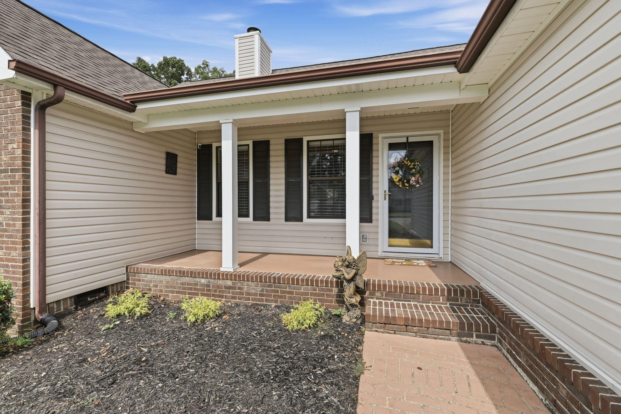 2411 Charleston Square