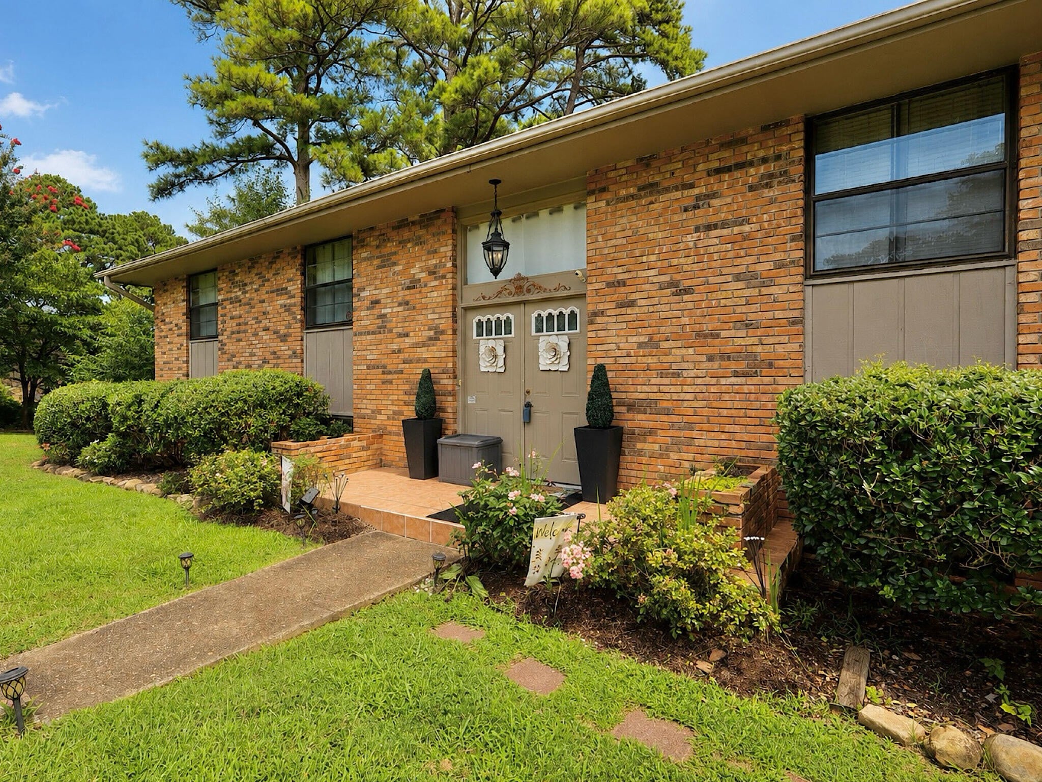1008 Panorama Drive