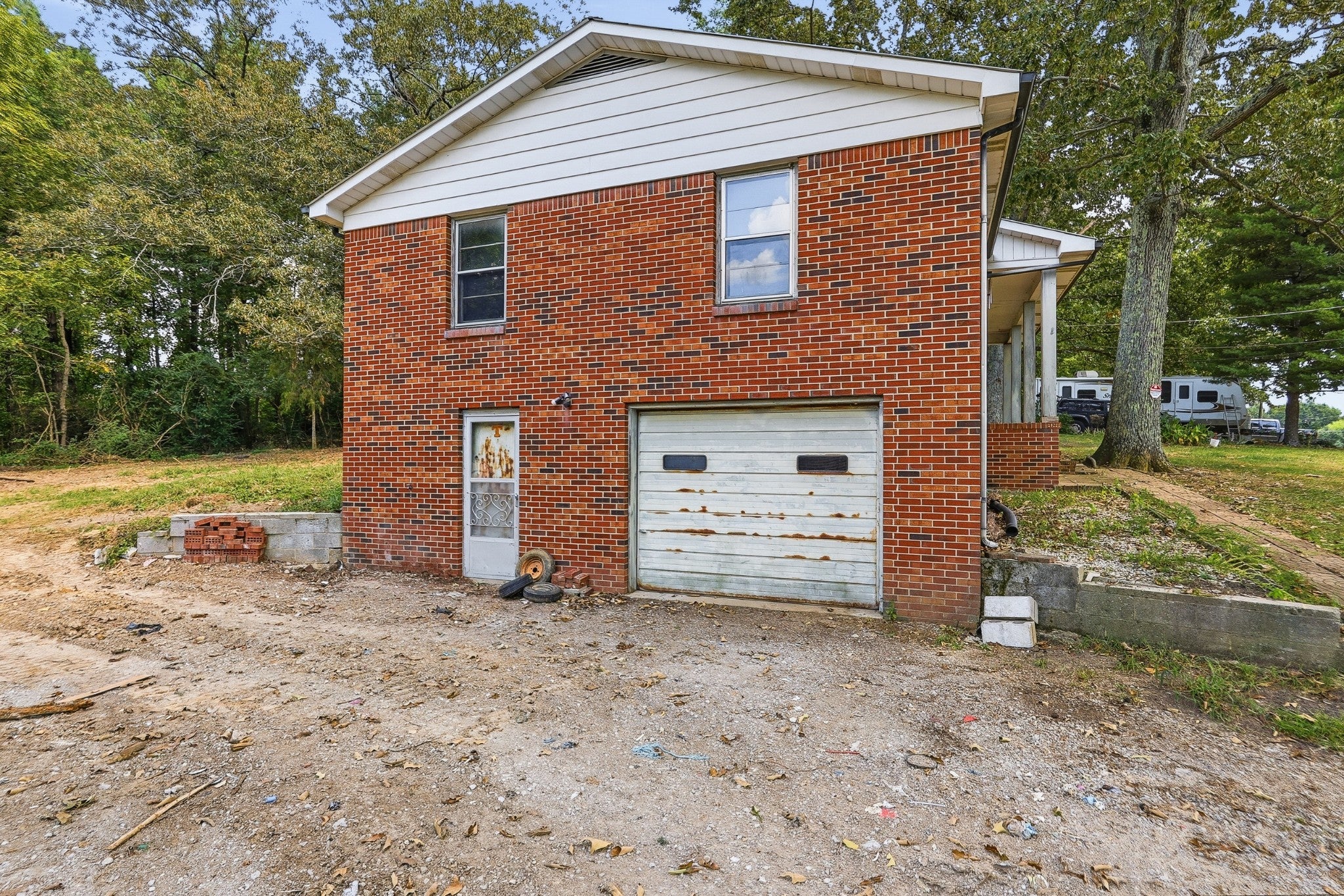 76 Gay Rd