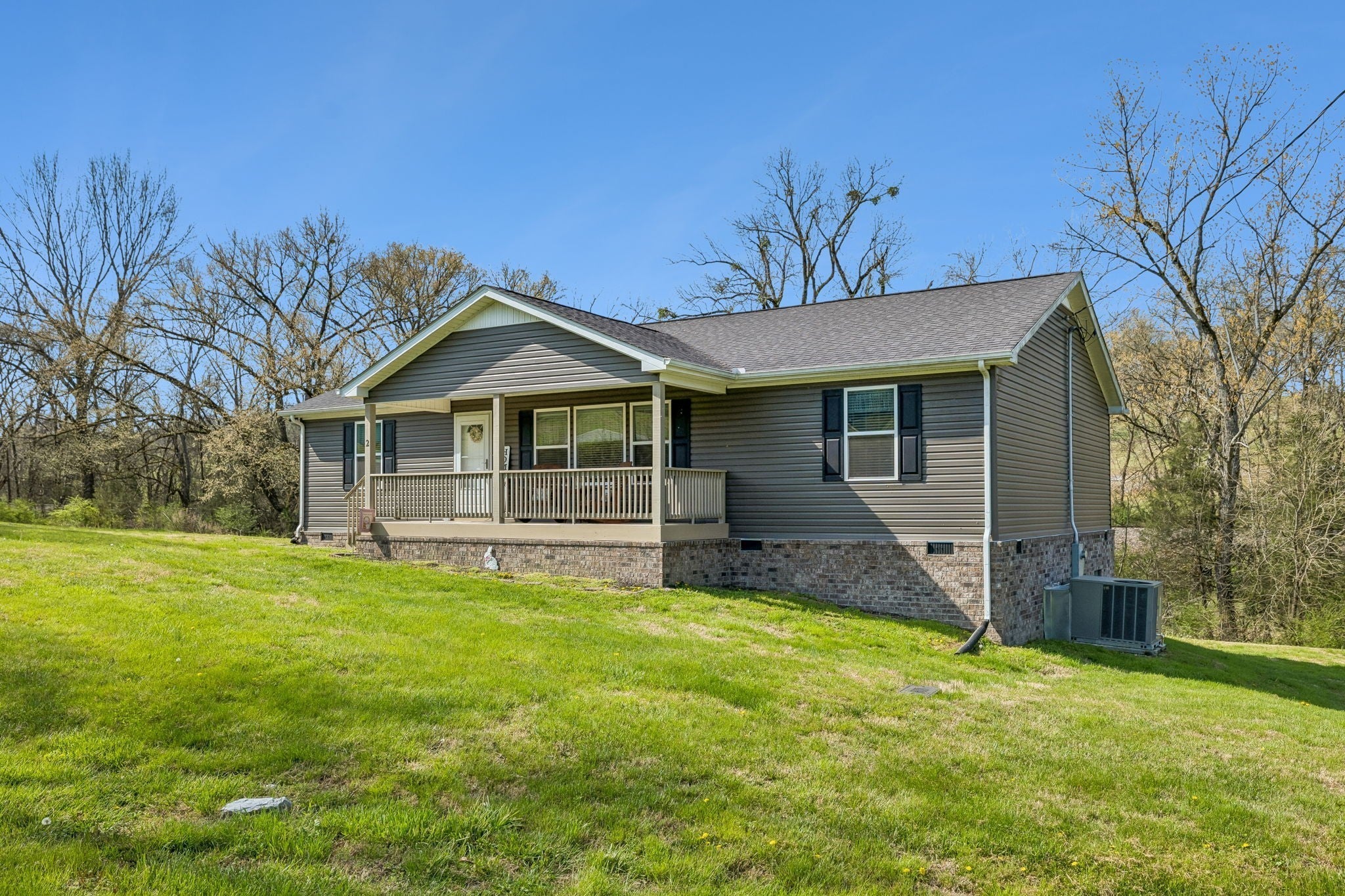 2 Hickman Creek Rd N