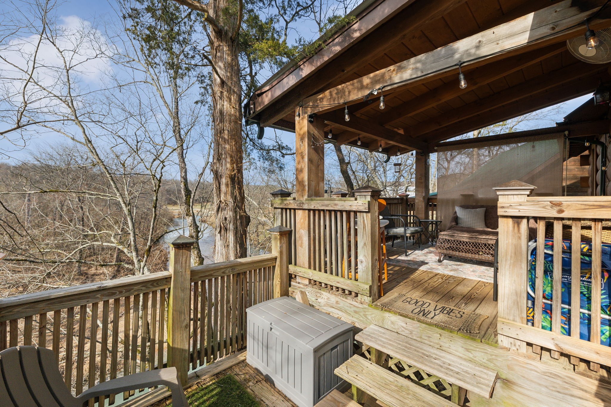 6823 Piney River Rd N