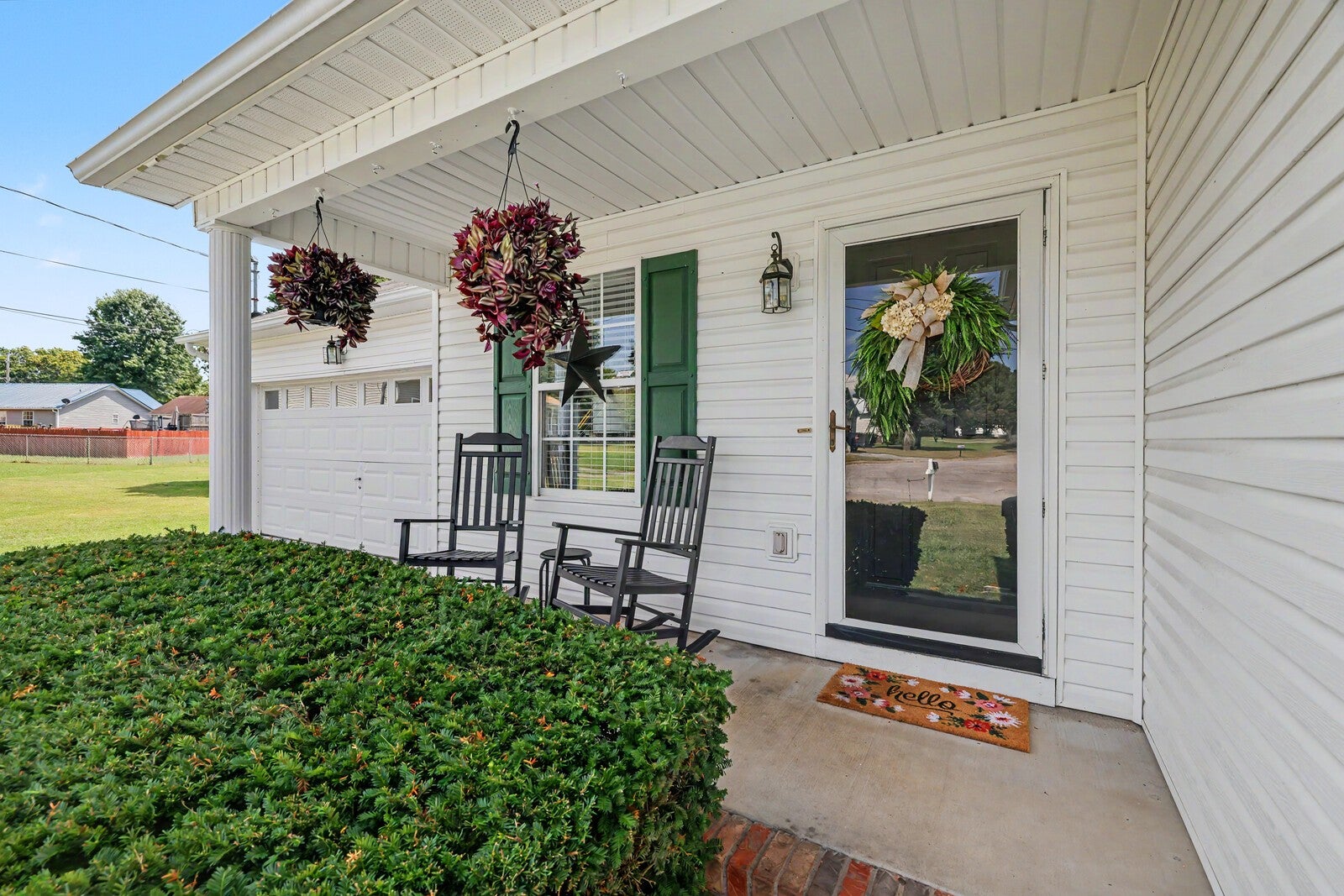 718 Paige Ct
