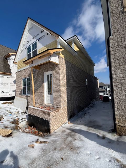 1109 Freeboard Alley La Vergne TN 37086