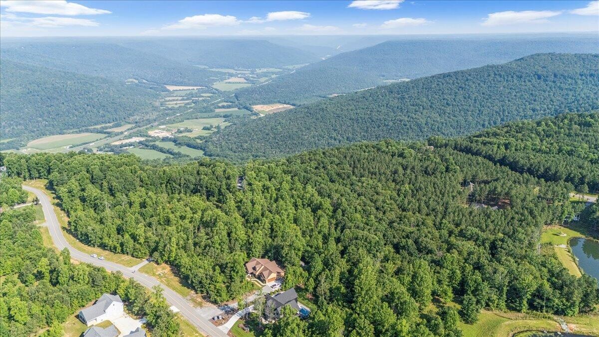 700 Cherokee Path