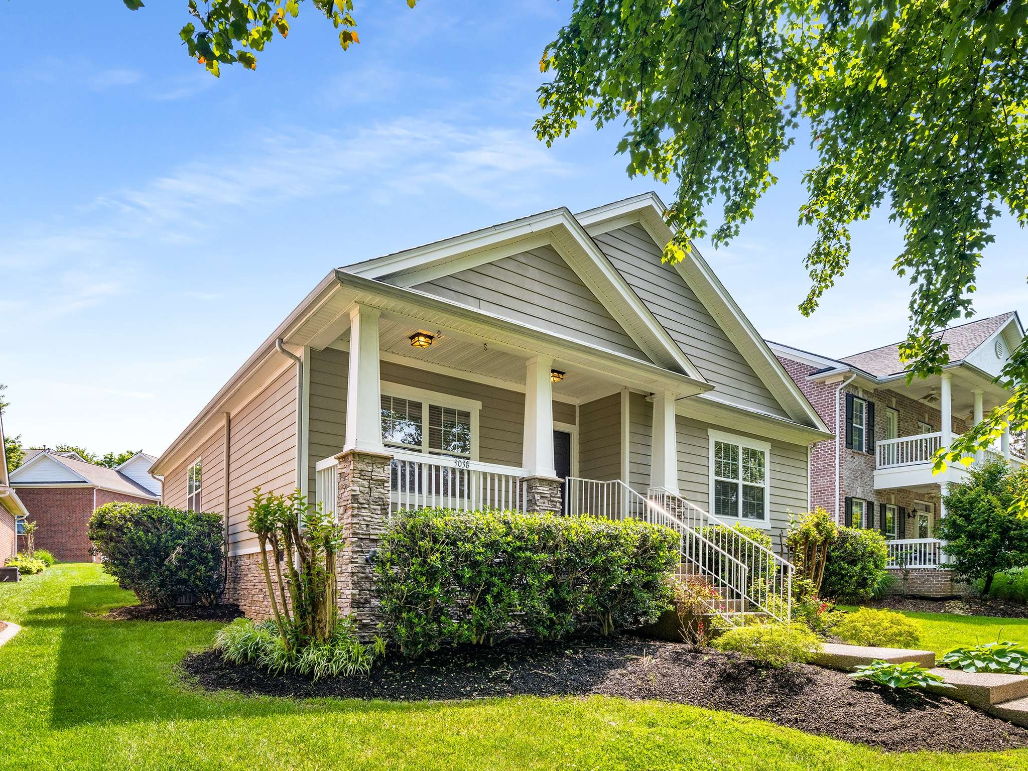 3038 Oxford Glen Dr