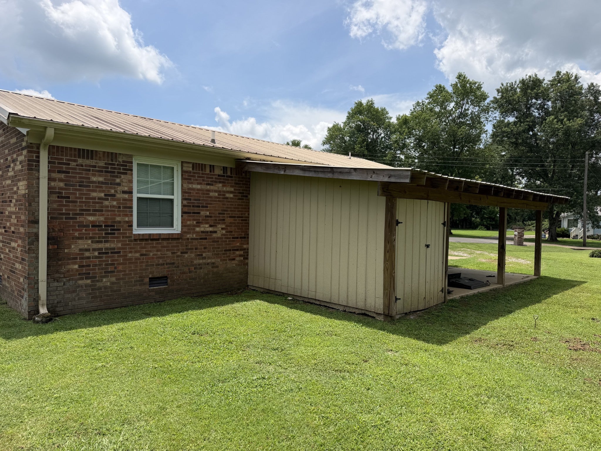1365 Meadowbrook Dr