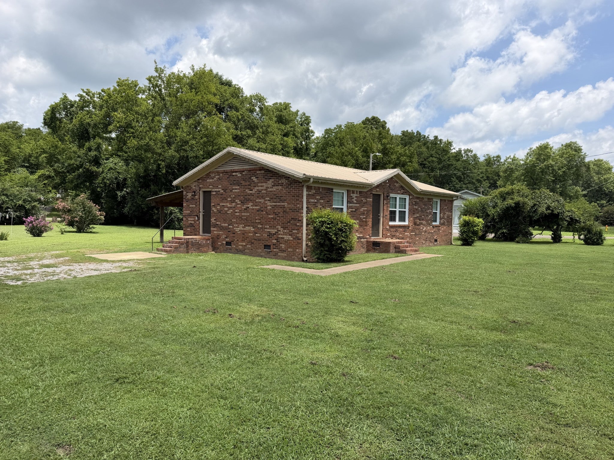 1365 Meadowbrook Dr
