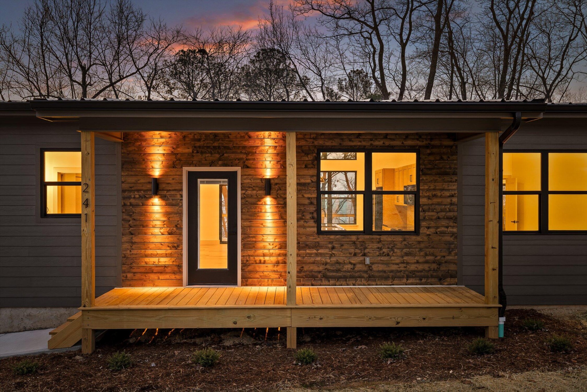 241 Eleanor Drive SW