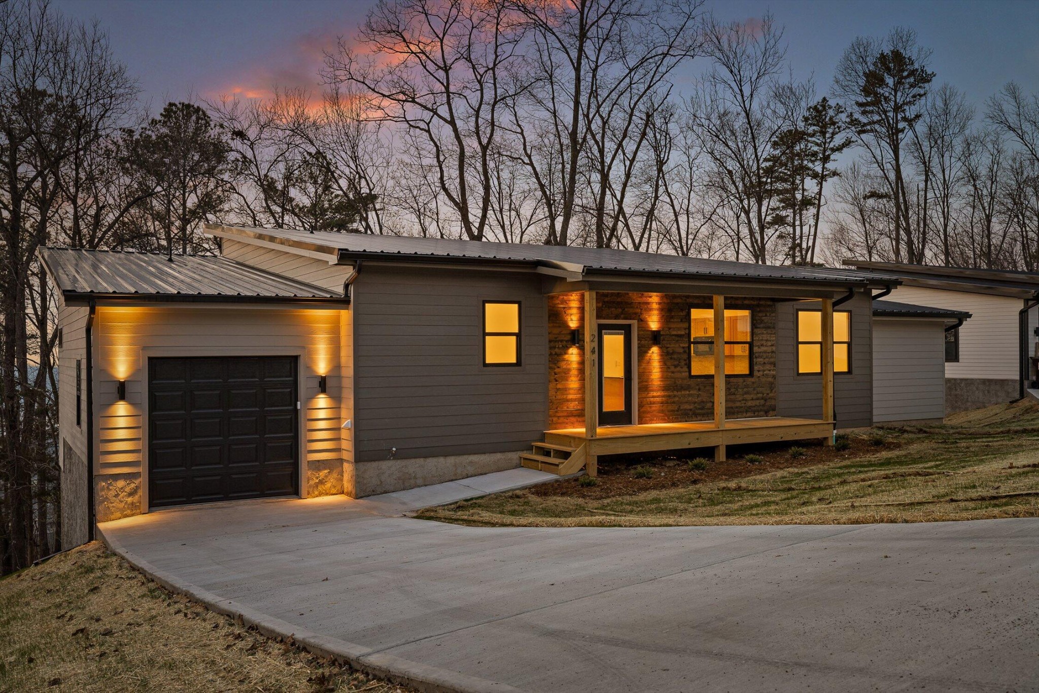 241 Eleanor Drive SW