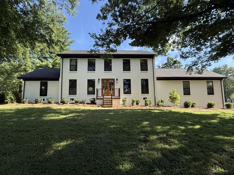 9209 Cherokee Ln Brentwood TN 37027