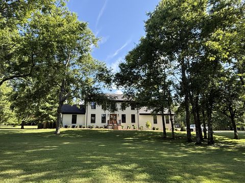 9209 Cherokee Ln Brentwood TN 37027