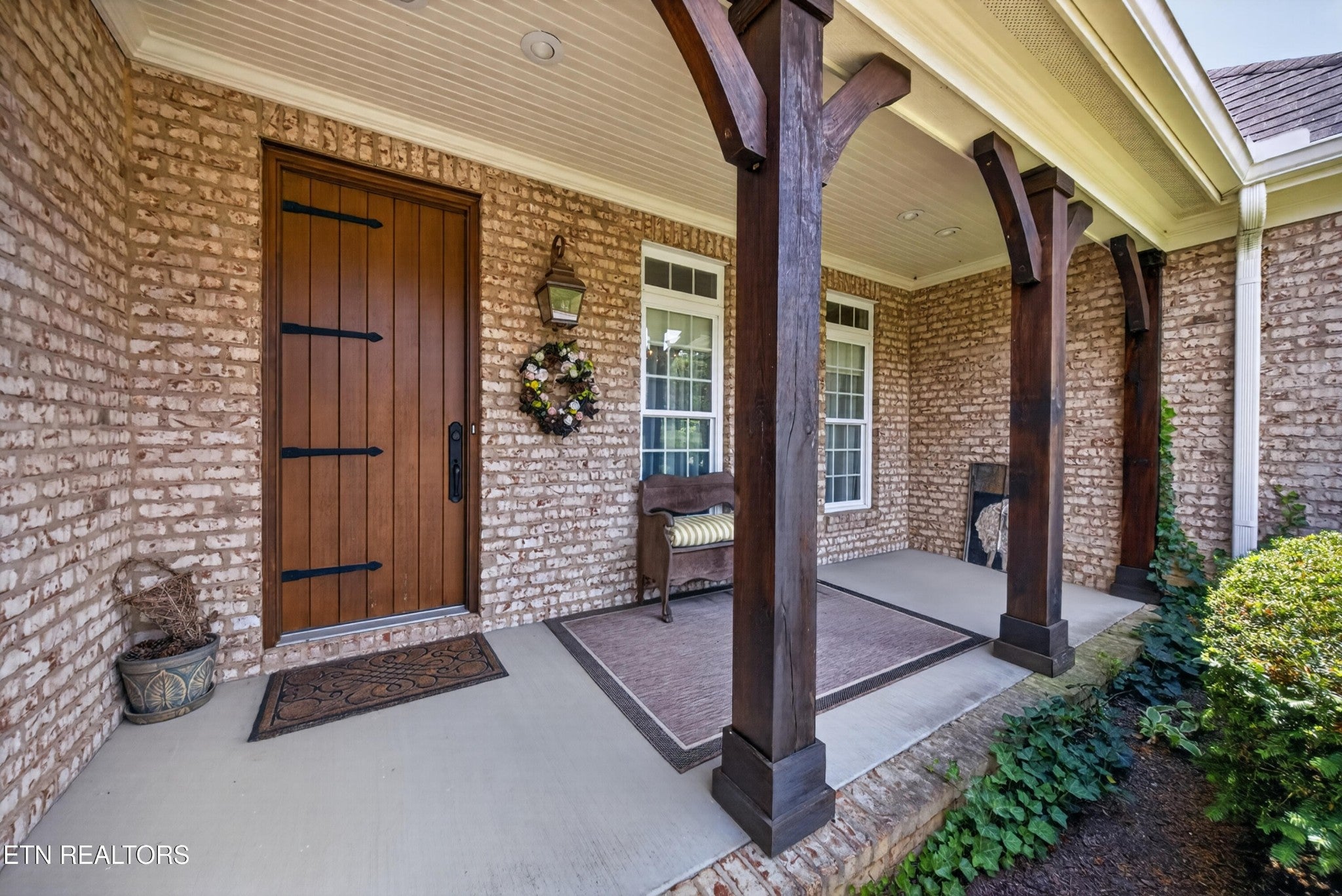 143 Amberly Court