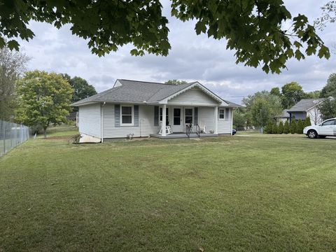 205 Draper Ave Greenbrier TN 37073