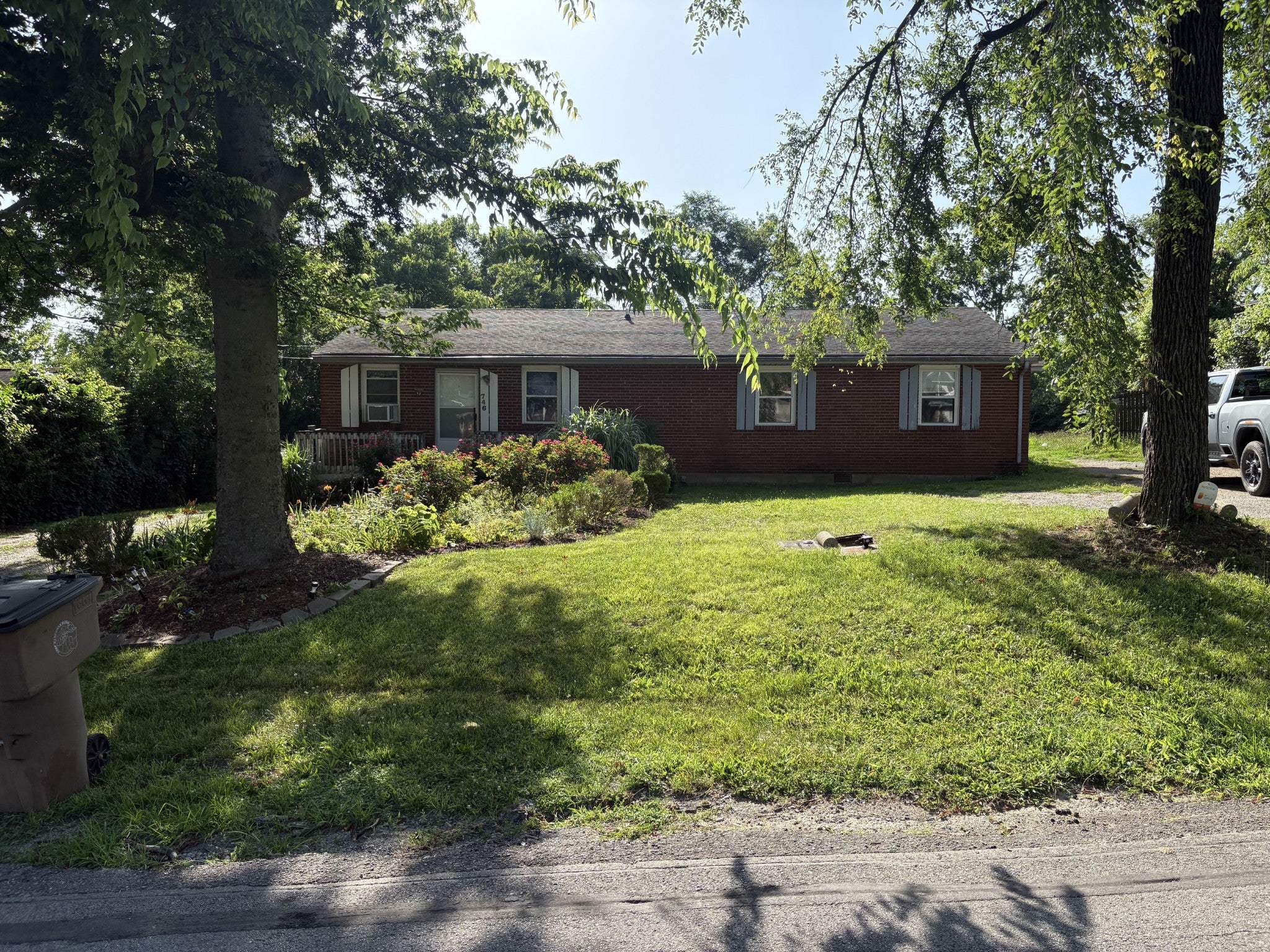 2.0-bed rental at 744 Croley Dr