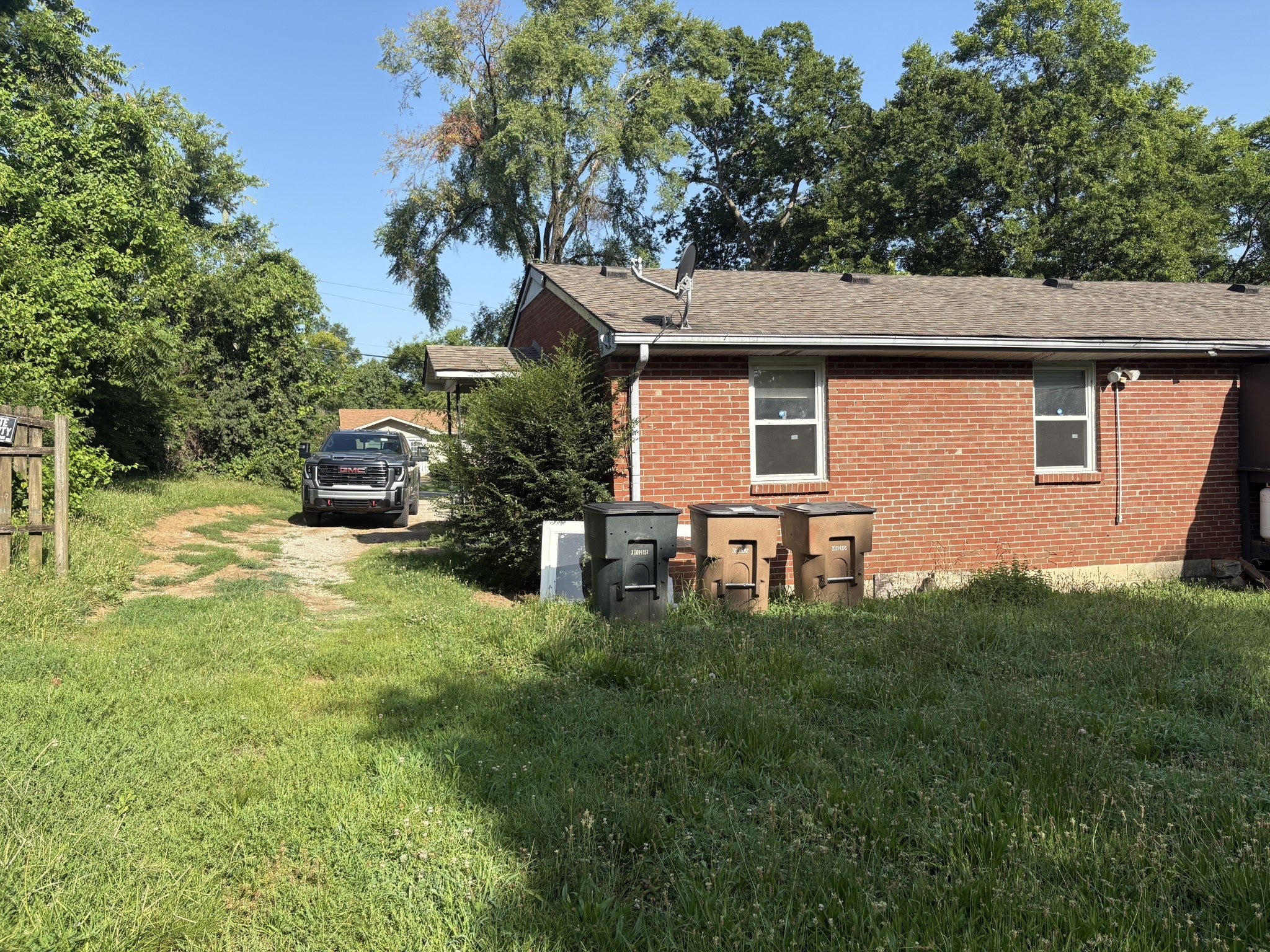744 Croley Dr