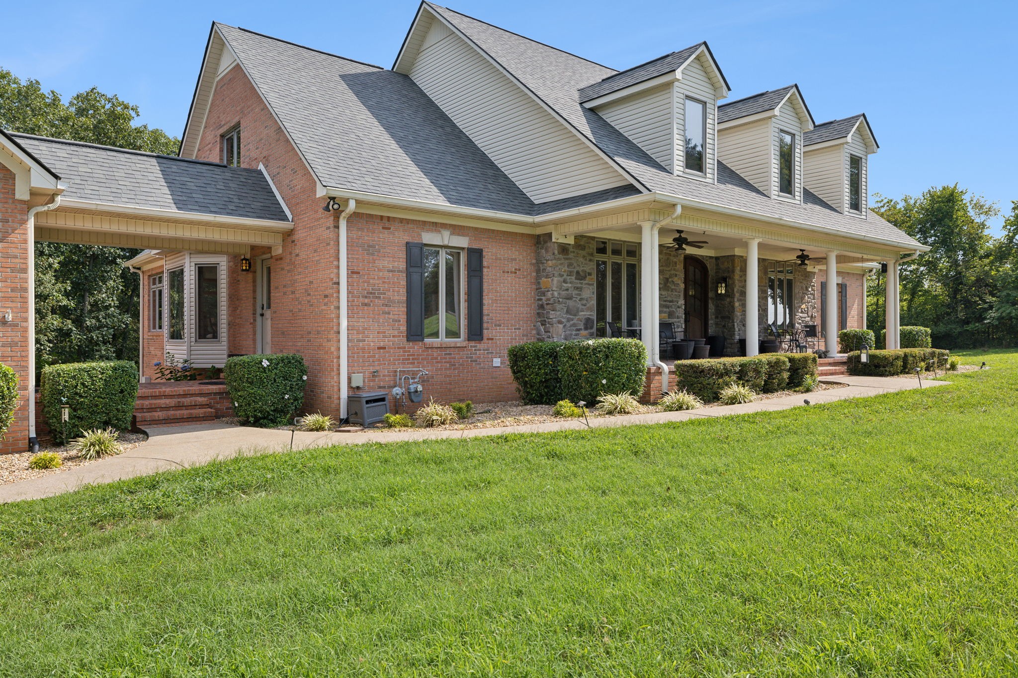 1208 Davidson Ln